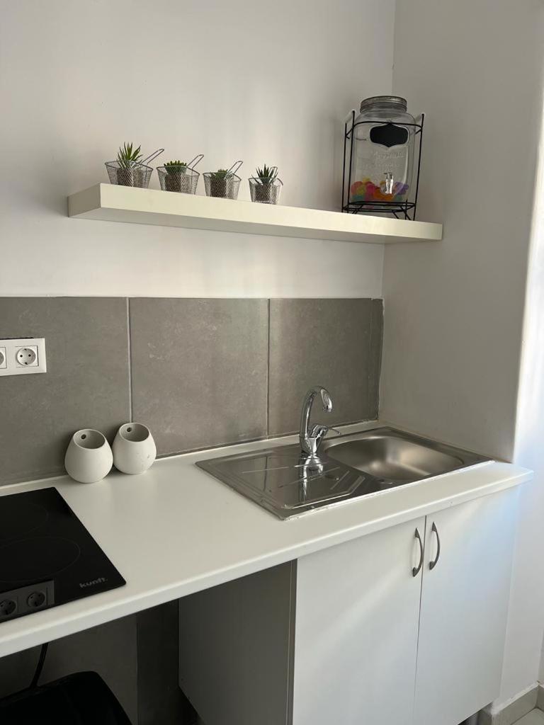Alvalade Ii Airport Gasthof 3*